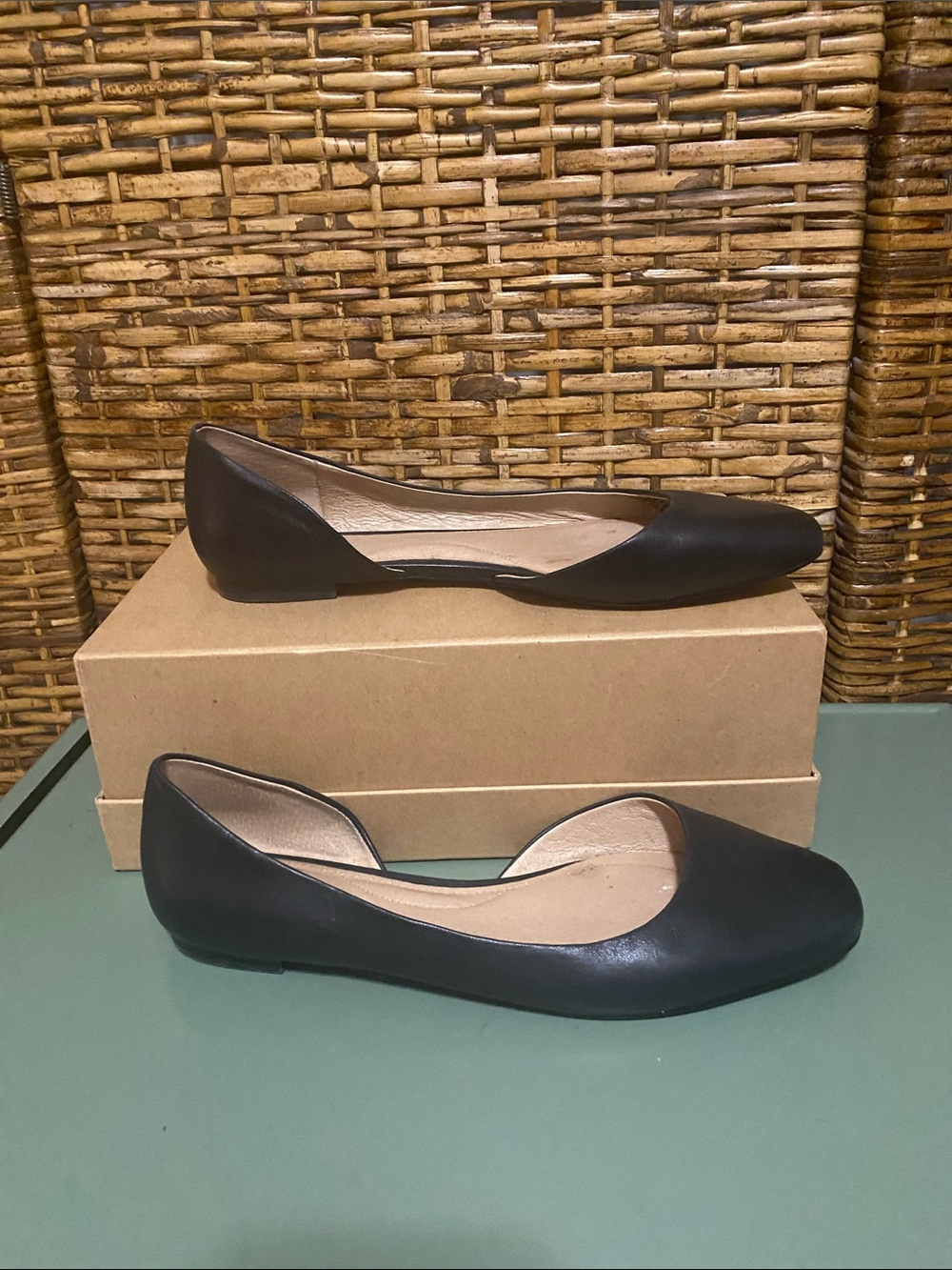 GUC J.Jill Black leather cut out flats 7.5